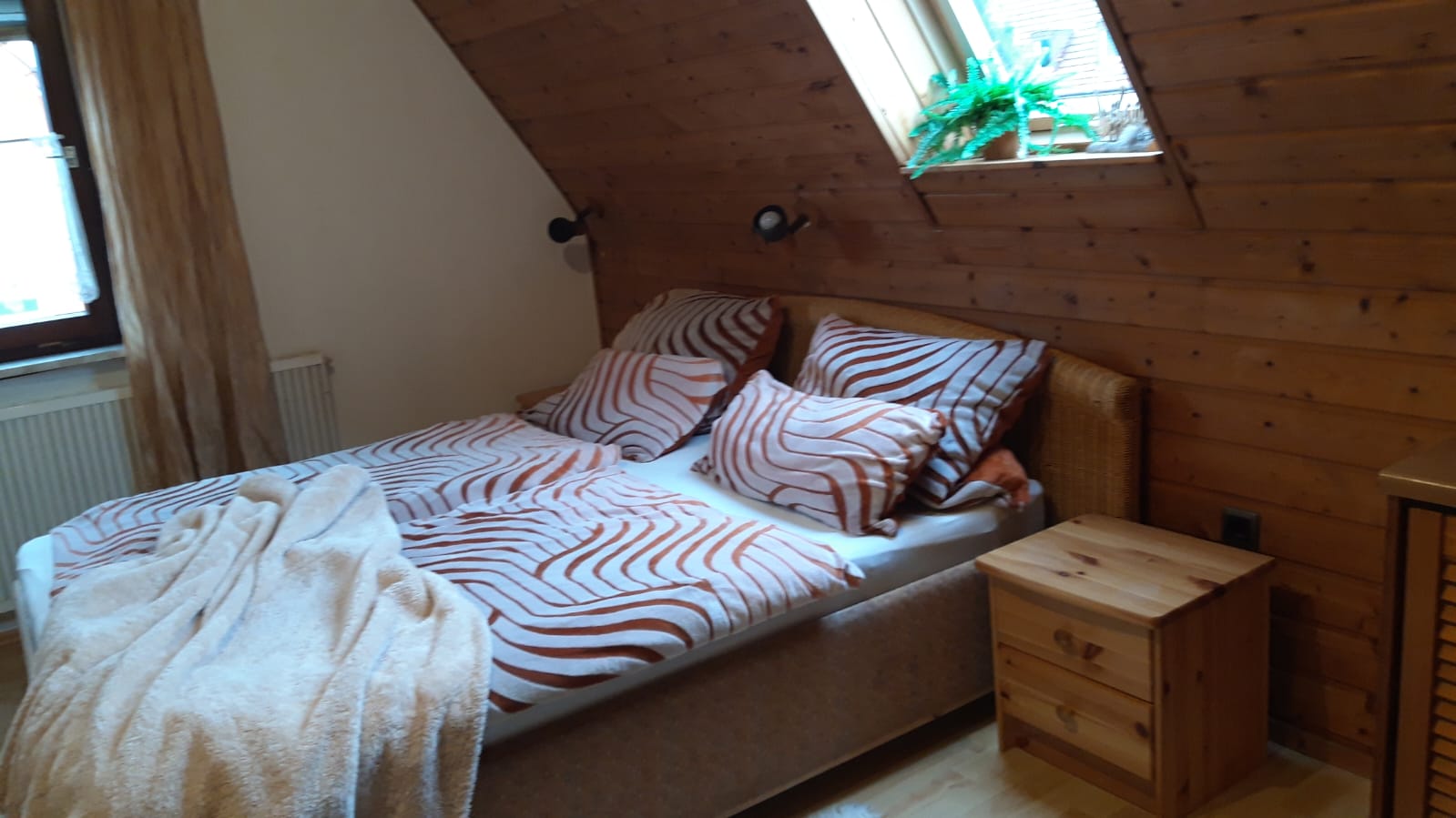 R2_Bett fw_04_k2.jpg